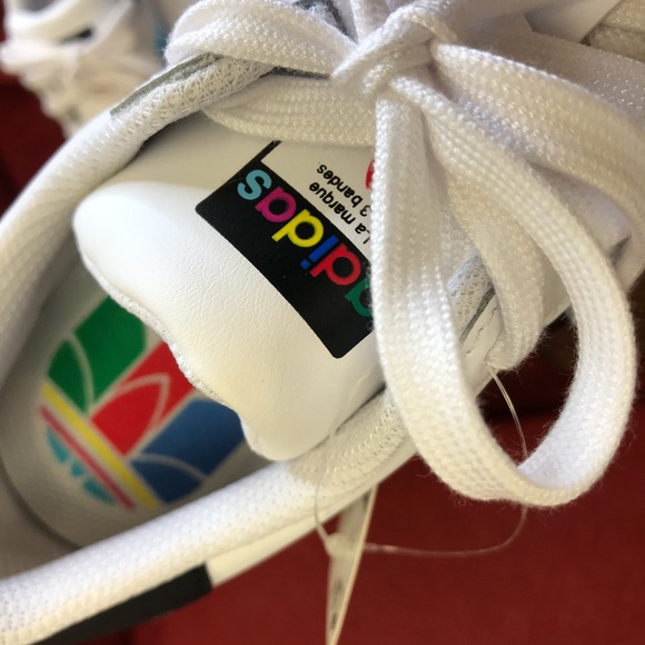 Superstar shoes cloud white size 4.5 Kids - Picture 2 of 8